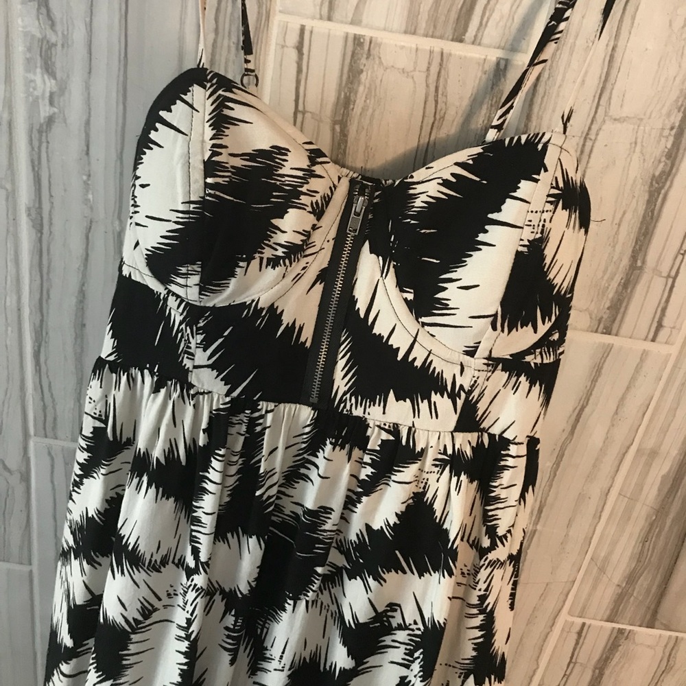 Bustier maxi dress with pockets